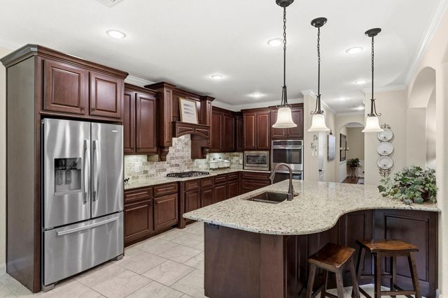 2097 Graystone Hills Drive, Conroe, TX 77304