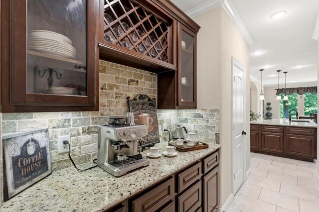 2097 Graystone Hills Drive, Conroe, TX 77304
