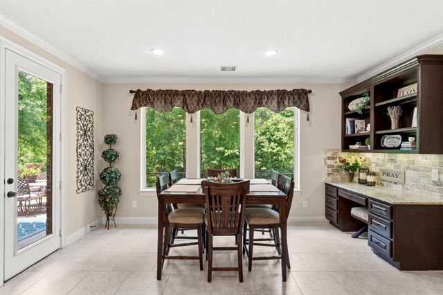 2097 Graystone Hills Drive, Conroe, TX 77304