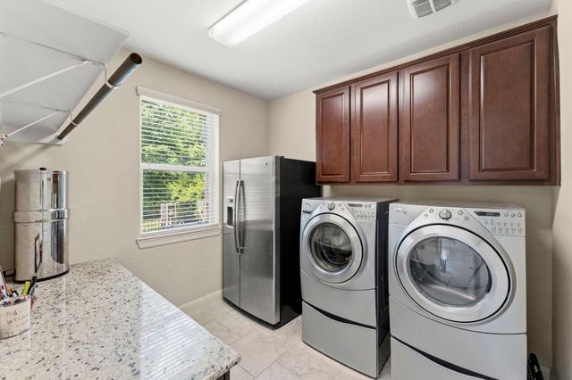 2097 Graystone Hills Drive, Conroe, TX 77304