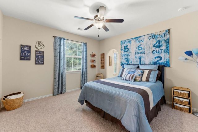 2097 Graystone Hills Drive, Conroe, TX 77304