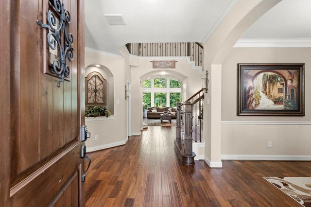 2097 Graystone Hills Drive, Conroe, TX 77304
