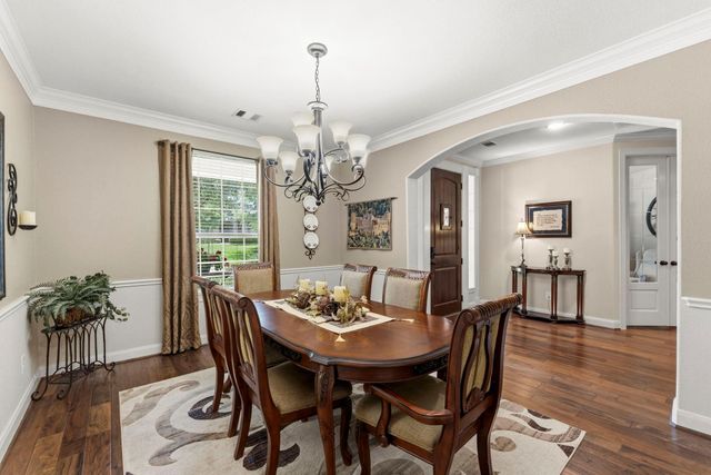 2097 Graystone Hills Drive, Conroe, TX 77304