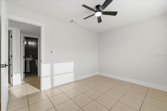 10930 N ASTER AVENUE, Tampa, FL 33612