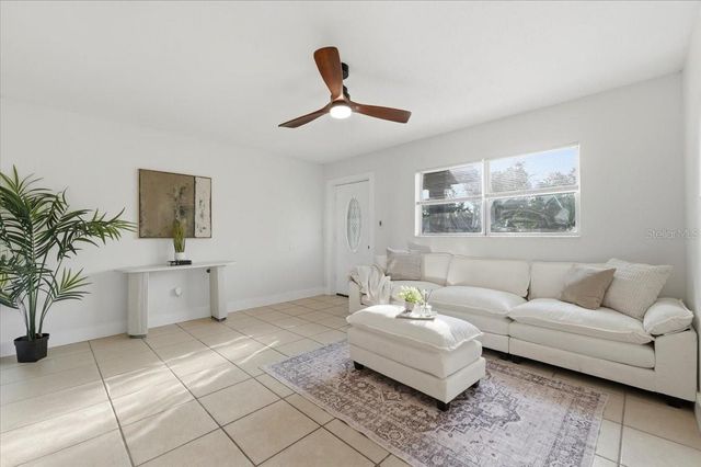 10930 N ASTER AVENUE, Tampa, FL 33612