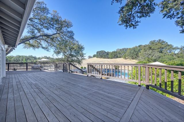 220 State Highway 16, Plymouth, CA 95669