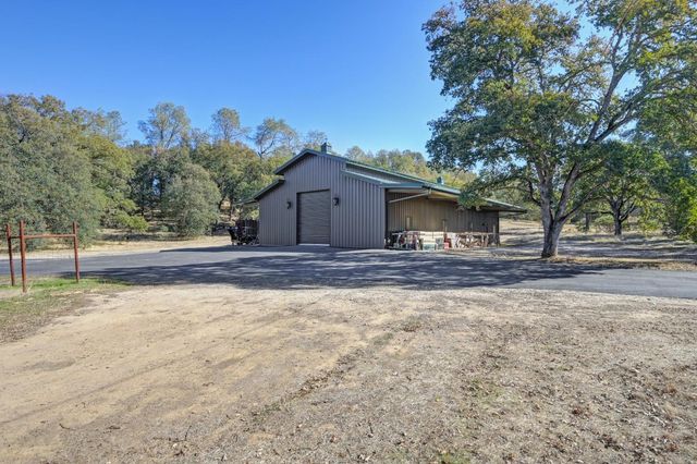 220 State Highway 16, Plymouth, CA 95669