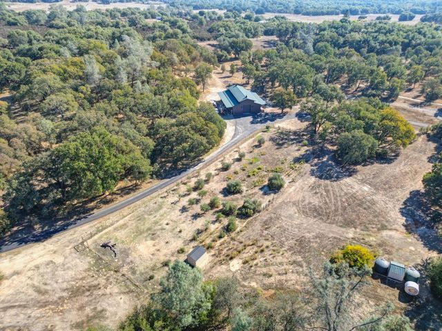 220 State Highway 16, Plymouth, CA 95669