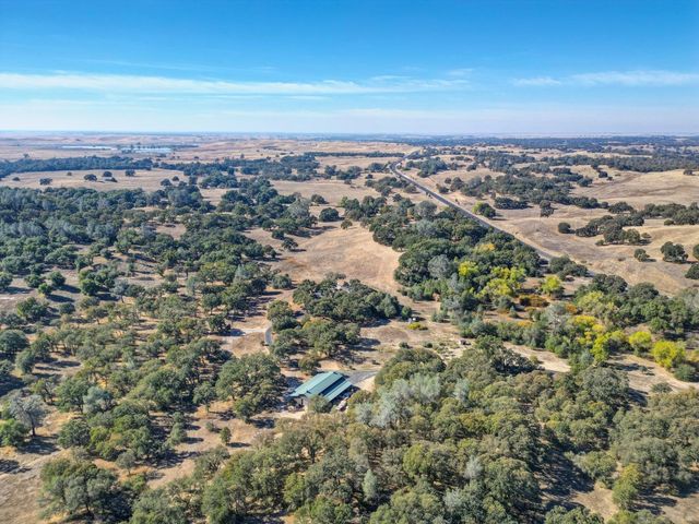 220 State Highway 16, Plymouth, CA 95669