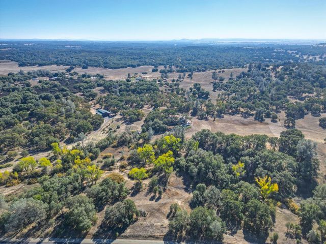 220 State Highway 16, Plymouth, CA 95669