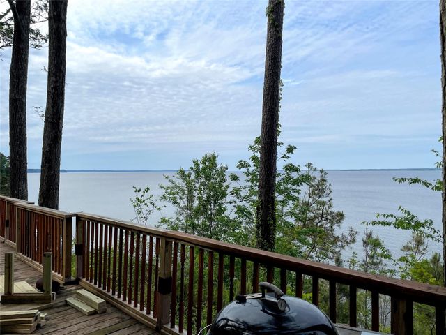 4001 Carters Ferry Road E, Milam, TX 75959