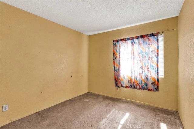 14181 Hillsborough Dr Drive, Victorville, CA 92392
