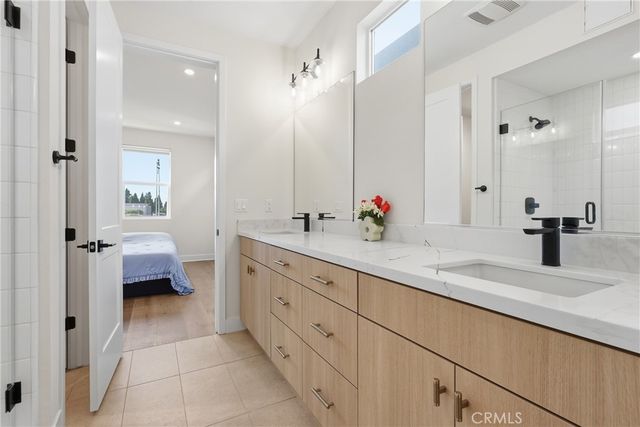 133 Jessup, Tustin, CA 92780