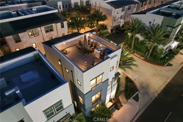 133 Jessup, Tustin, CA 92780