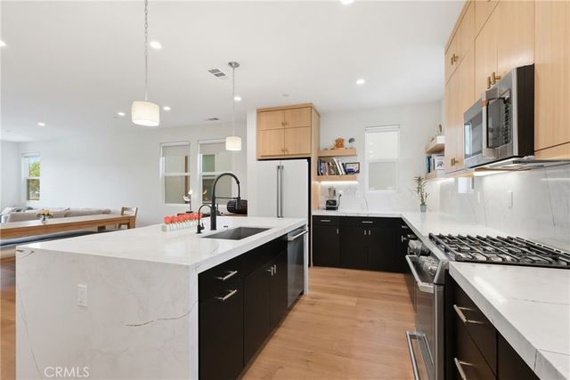 133 Jessup, Tustin, CA 92780