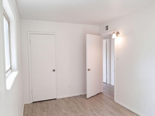 1817 Corte Eduardo Street SW, Albuquerque, NM 87105