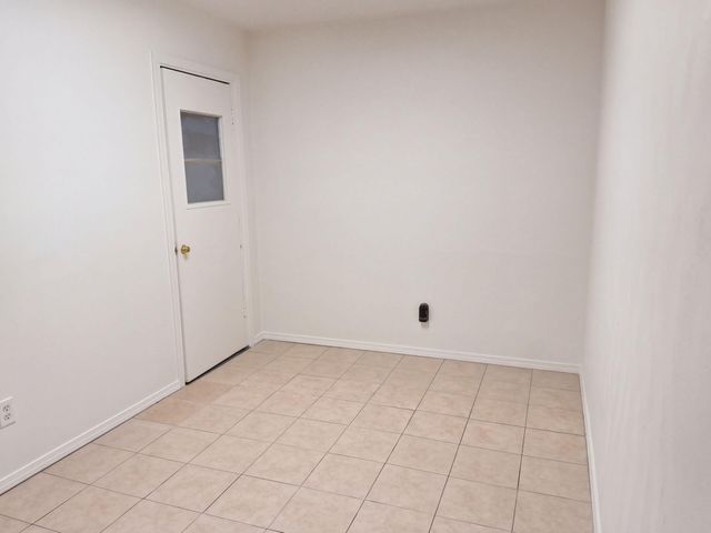 1817 Corte Eduardo Street SW, Albuquerque, NM 87105