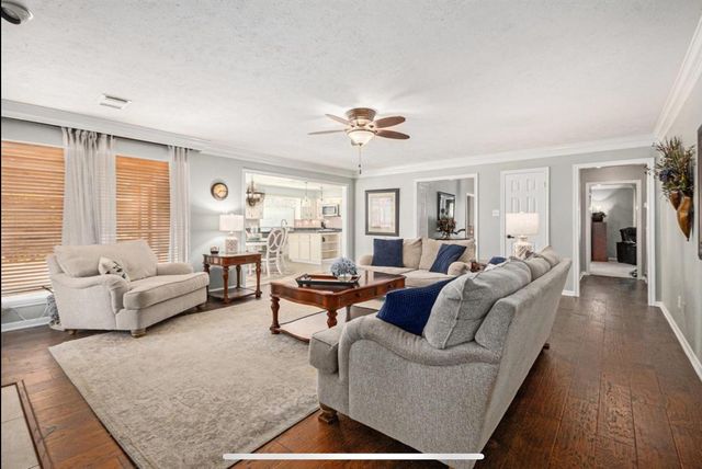 2128 Wimbleton Court, Pearland, TX 77581