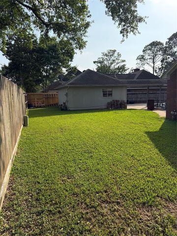 2128 Wimbleton Court, Pearland, TX 77581