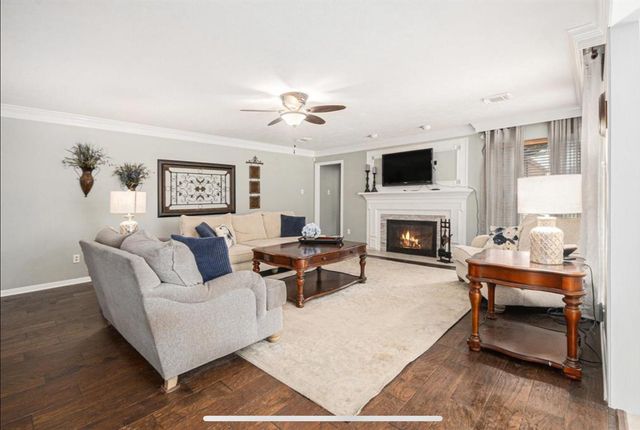 2128 Wimbleton Court, Pearland, TX 77581
