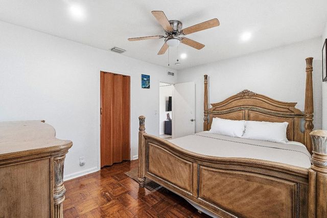 930 43rd Street, West Palm Beach, FL 33407