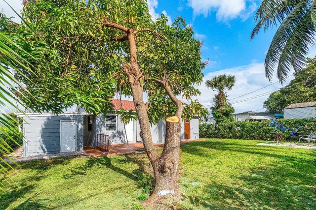 930 43rd Street, West Palm Beach, FL 33407