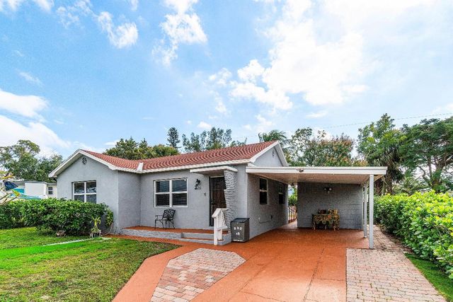 930 43rd Street, West Palm Beach, FL 33407