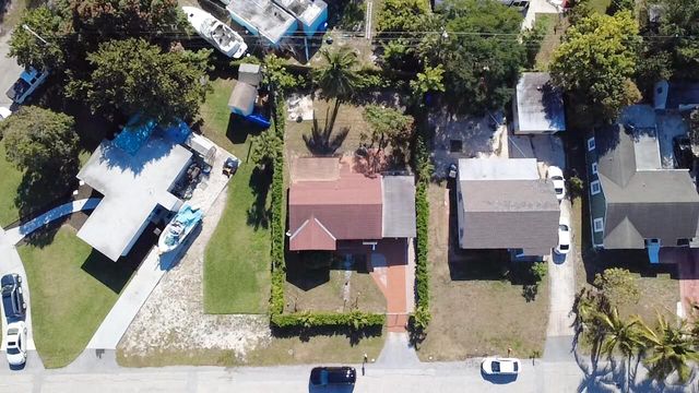 930 43rd Street, West Palm Beach, FL 33407