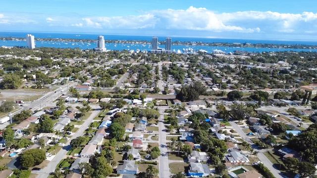 930 43rd Street, West Palm Beach, FL 33407