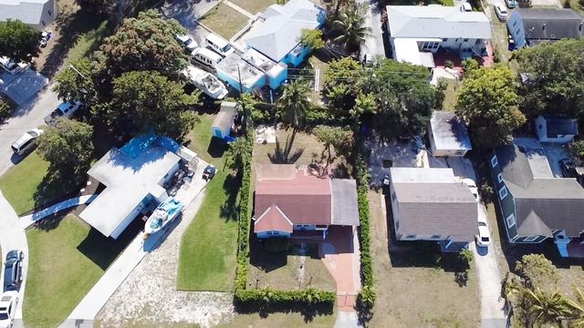 930 43rd Street, West Palm Beach, FL 33407