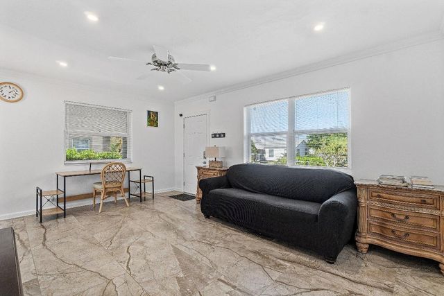 930 43rd Street, West Palm Beach, FL 33407