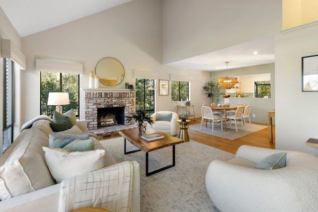 320 Corte Gabriel, Moraga, CA 94556