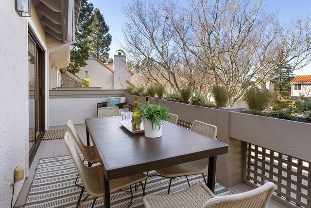 320 Corte Gabriel, Moraga, CA 94556