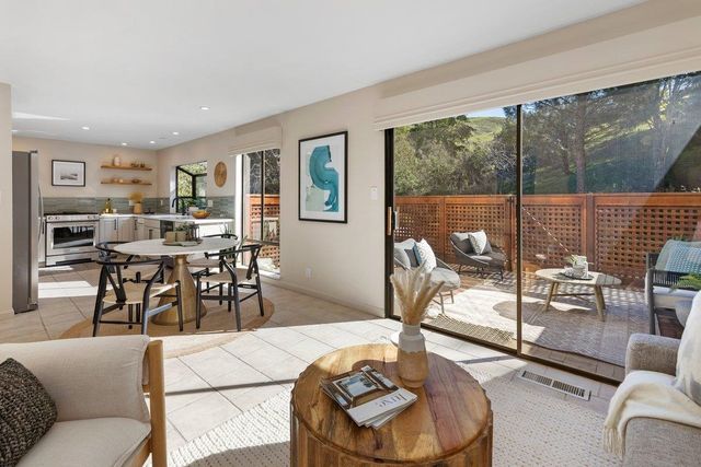 320 Corte Gabriel, Moraga, CA 94556