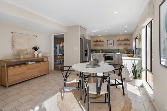 320 Corte Gabriel, Moraga, CA 94556