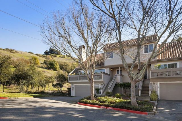 320 Corte Gabriel, Moraga, CA 94556