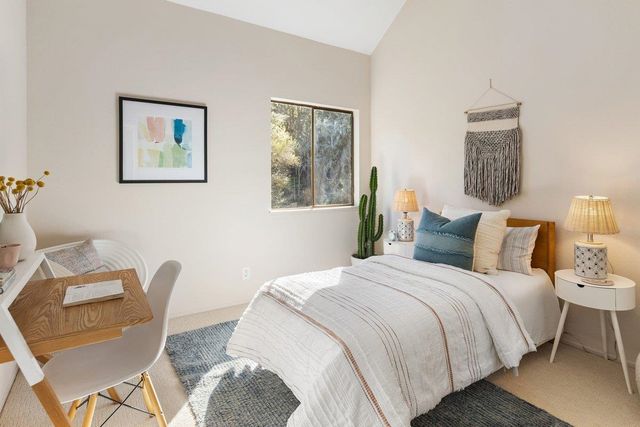 320 Corte Gabriel, Moraga, CA 94556