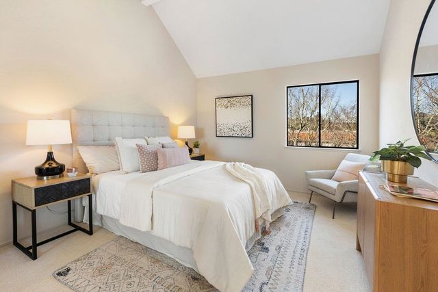 320 Corte Gabriel, Moraga, CA 94556