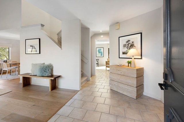 320 Corte Gabriel, Moraga, CA 94556