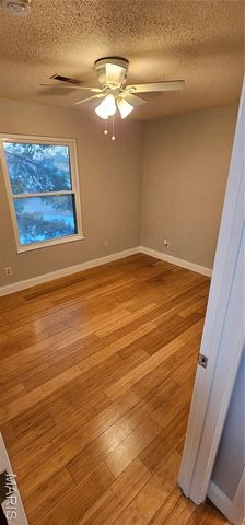 1460 Summergate Parkway J, St Peters, MO 63303