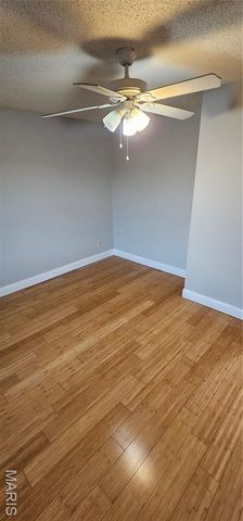 1460 Summergate Parkway J, St Peters, MO 63303