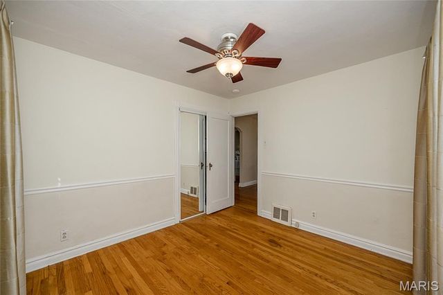 872 Queen Anne Place, Glendale, MO 63122