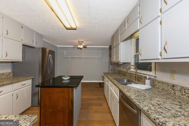 445 Merrydale Drive, Fayetteville, GA 30215