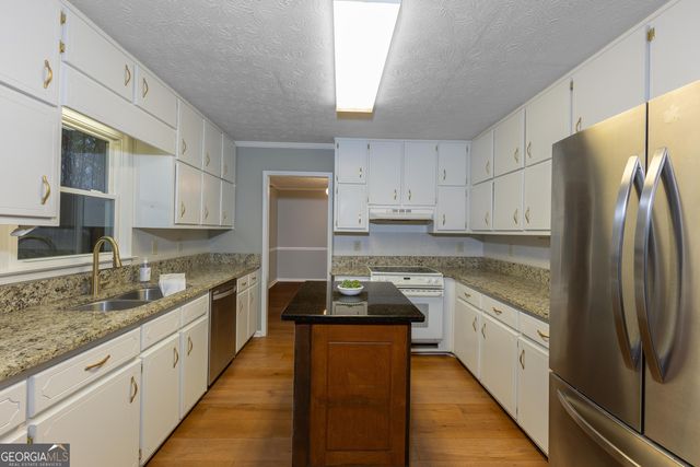 445 Merrydale Drive, Fayetteville, GA 30215