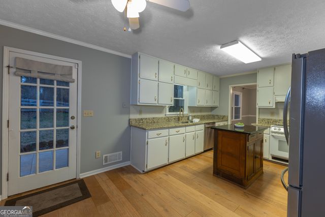 445 Merrydale Drive, Fayetteville, GA 30215