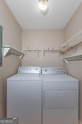 445 Merrydale Drive, Fayetteville, GA 30215