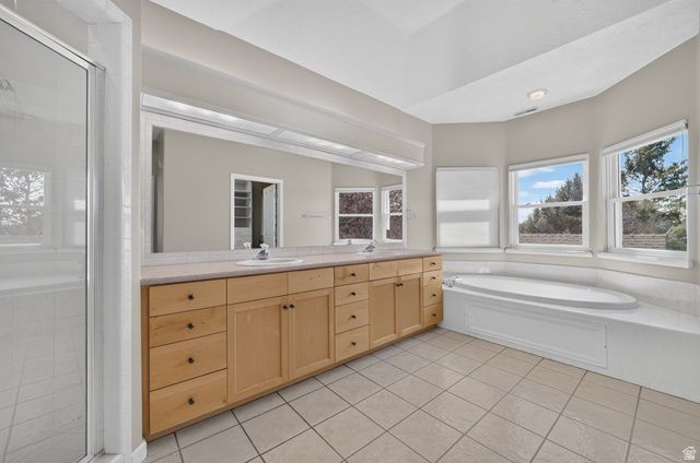 2217 W KENSINGTON PARK DR, West Jordan, UT 84088