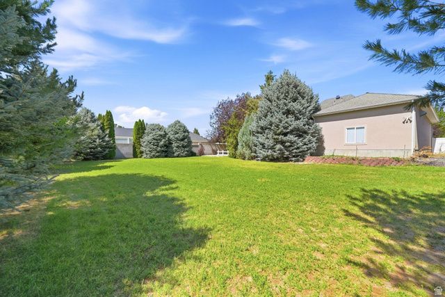 2217 W KENSINGTON PARK DR, West Jordan, UT 84088