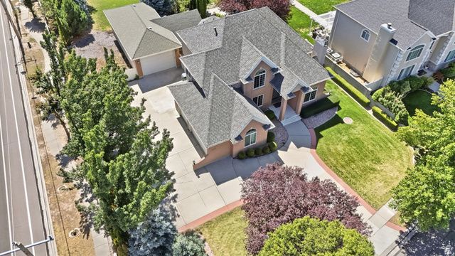 2217 W KENSINGTON PARK DR, West Jordan, UT 84088