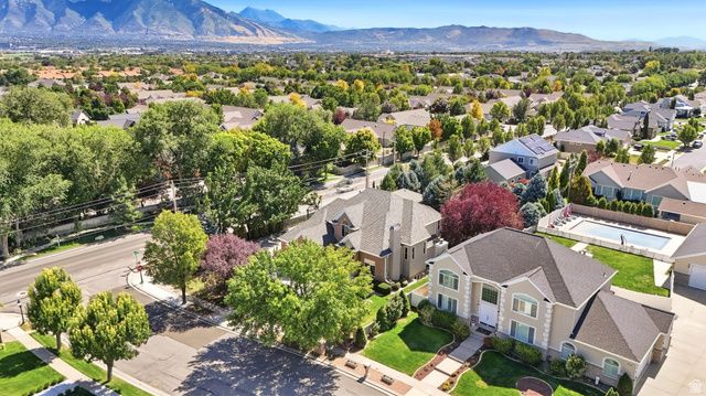 2217 W KENSINGTON PARK DR, West Jordan, UT 84088